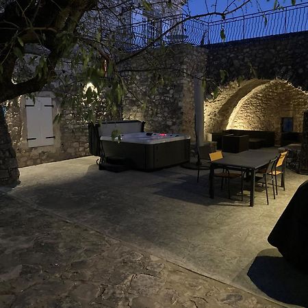 La Closerie D'Escalin Gite 12 Personnes Et Jacuzzi ลาการ์ดอัดเดมาร์ ภายนอก รูปภาพ