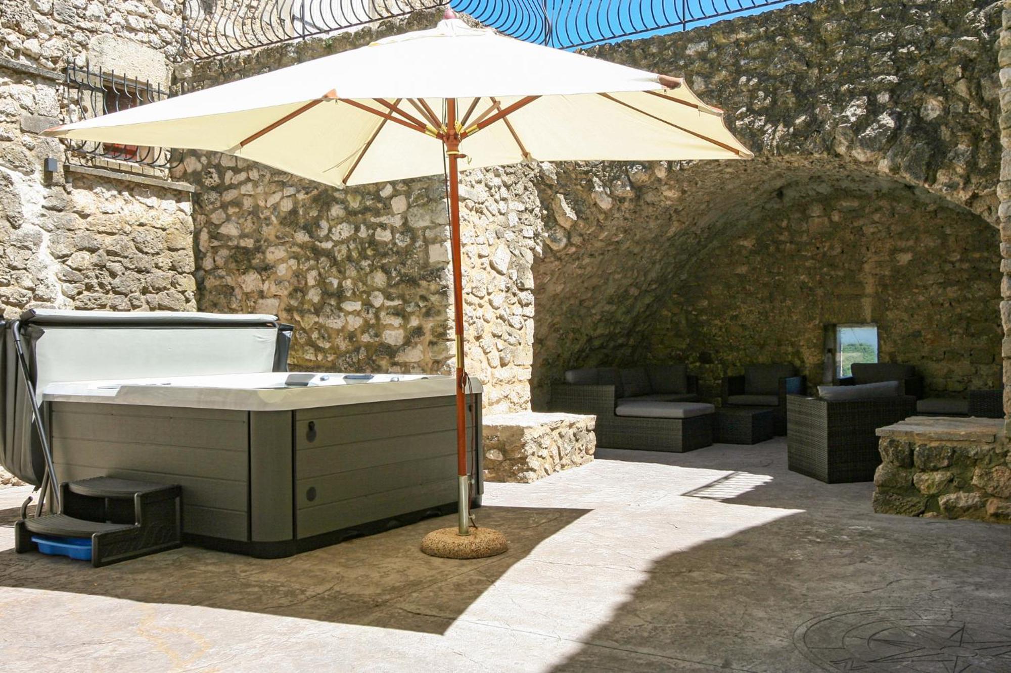 La Closerie D'Escalin Gite 12 Personnes Et Jacuzzi ลาการ์ดอัดเดมาร์ ภายนอก รูปภาพ