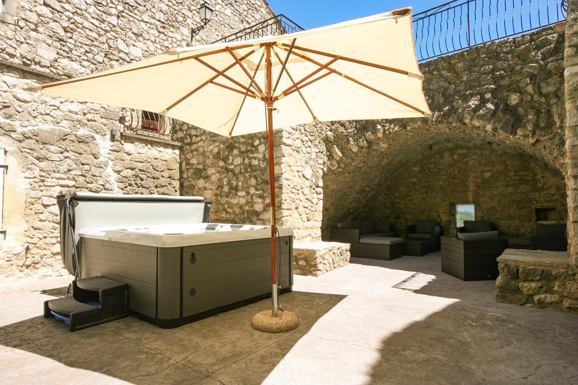 La Closerie D'Escalin Gite 12 Personnes Et Jacuzzi ลาการ์ดอัดเดมาร์ ภายนอก รูปภาพ