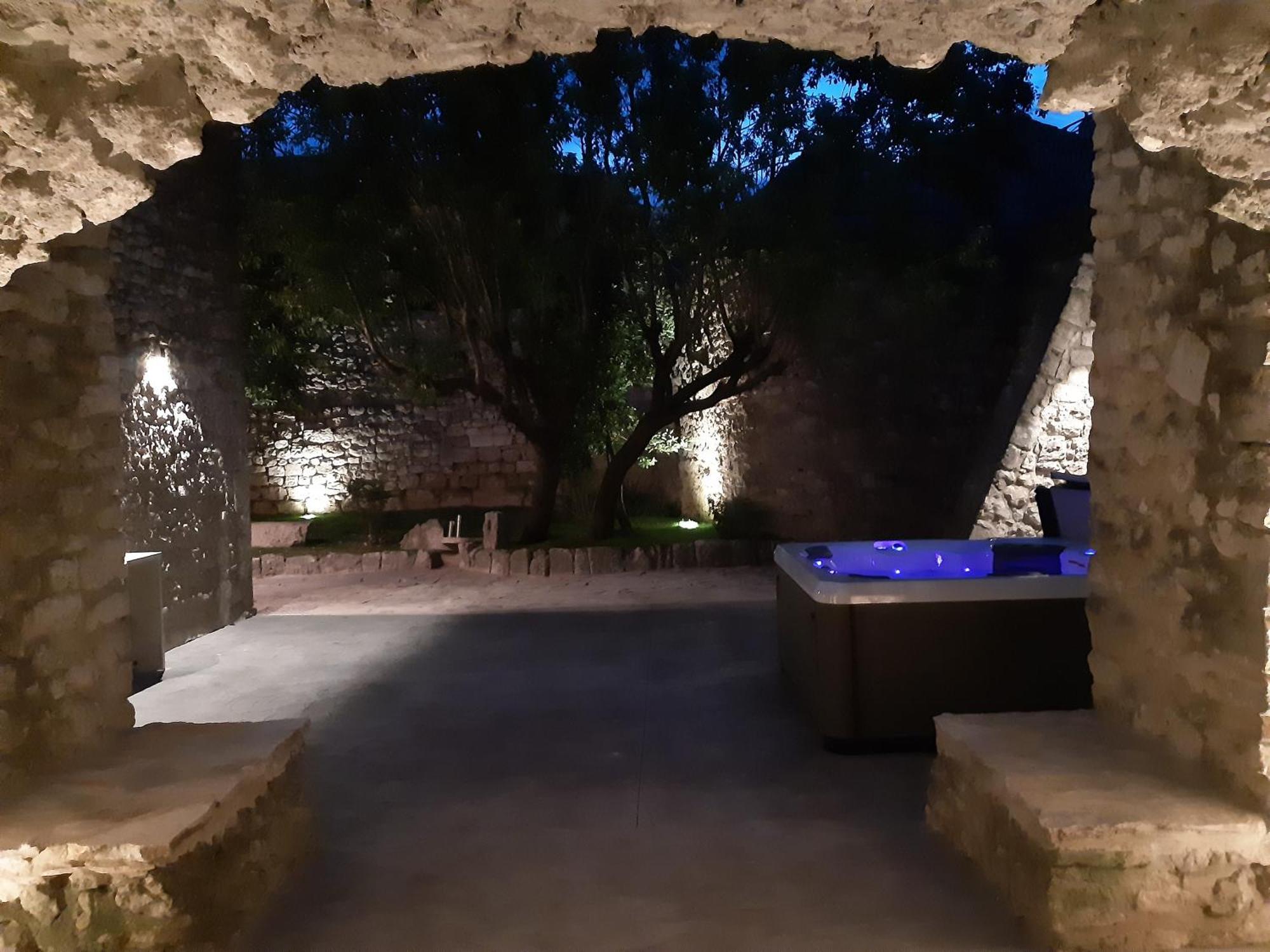 La Closerie D'Escalin Gite 12 Personnes Et Jacuzzi ลาการ์ดอัดเดมาร์ ภายนอก รูปภาพ